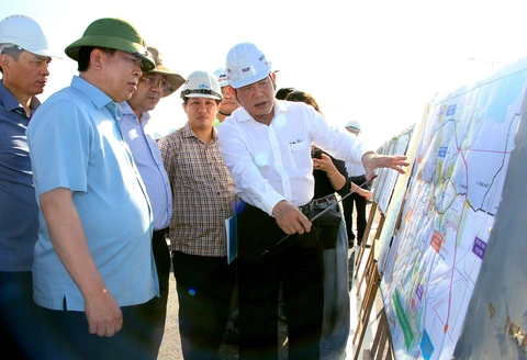 Yêu cầu đúng tiến độ vành đai 3, đẩy nhanh làm vành đai 4 TP.HCM - Ảnh 1.