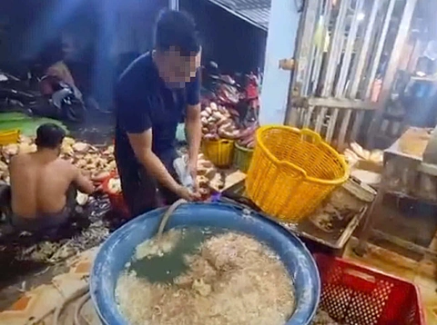 Thực phẩm 'ngậm' hóa chất, cơ thể âm thầm bị nhiễm độc - Ảnh 2. thực phẩm - Ảnh 2.