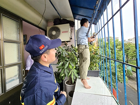 Tháo 'chuồng cọp' để giữ mạng sống - Ảnh 1. chuồng cọp - Ảnh 1.