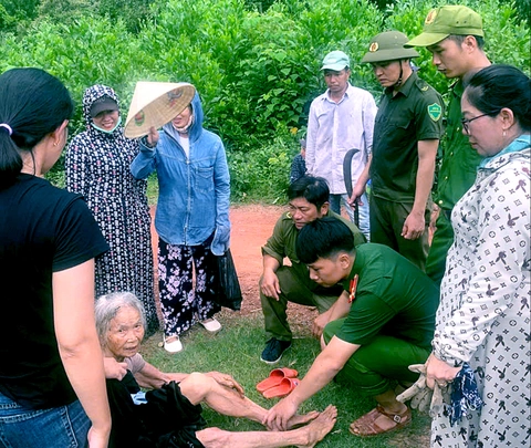 17 giờ tìm kiếm cụ bà 86 tuổi ở Đà Nẵng bị đãng trí đi lạc - Ảnh 1.