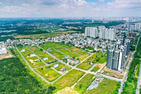 Đề xuất giảm tiền đất chuyển mục đích đến 70%, người dân đóng tiền ra sao? - Ảnh 1.