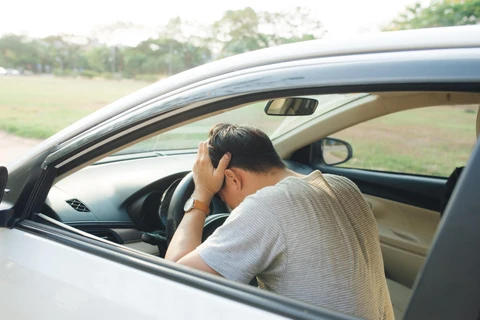 Đột quỵ khi đang lái xe: Cảnh báo và cách phòng tránh - Ảnh 1. đột quỵ - Ảnh 1.