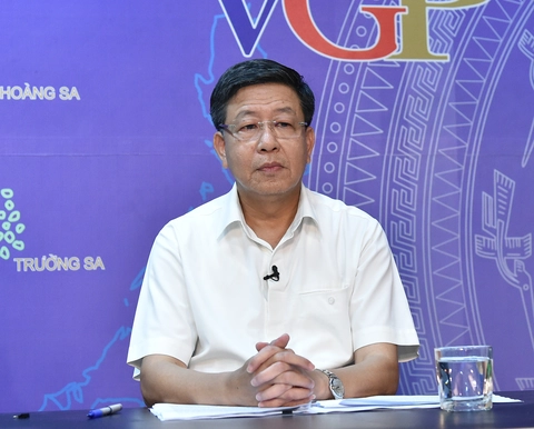 Phó chủ tịch UBND Hà Nội: 'Không hạn chế ngay xe cá nhân, mà là chuyển đổi' - Ảnh 3.