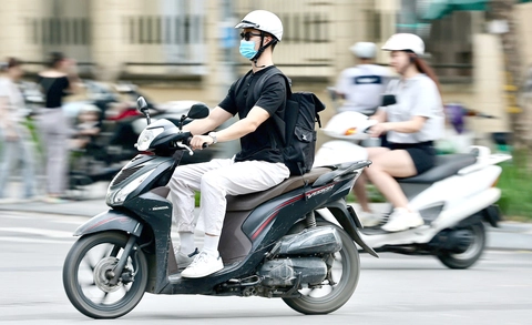 Cấm dần xe máy chạy xăng: Hỗ trợ người dân, phát triển giao thông công cộng - Ảnh 3. xe máy - Ảnh 3.