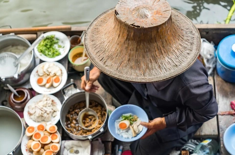 Phở trong hình dung của một nhà phê bình ẩm thực cực kỳ nổi tiếng? - Ảnh 10.