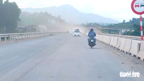 bụi mù mịt - Ảnh 2.