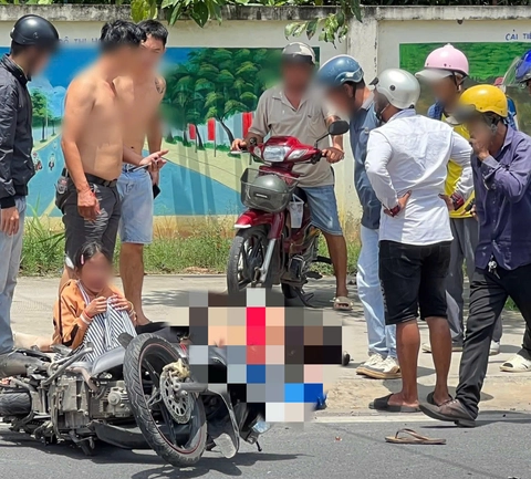 Chở con gái đi khám bệnh thì gặp tai nạn, hai vợ chồng tử vong - Ảnh 1. Tông xe khi chở con gái đi khám bệnh, hai vợ chồng thiệt mạng - Ảnh 1.