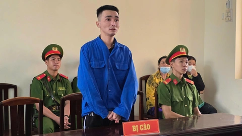 Cãi nhau chuyện tiền bạc, chồng đâm vợ chết rồi tự đâm mình - Ảnh 1.