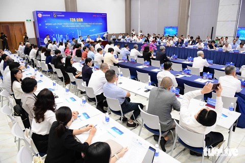 Làm gì để 'siêu đô thị' TP.HCM định hình trục công nghiệp mới? - Ảnh 3. công nghiệp - Ảnh 3.