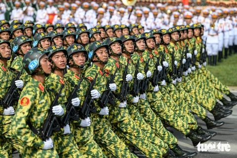 Mãn nhãn hình ảnh 15.600 chiến sĩ quân đội, công an trong buổi tổng hợp luyện diễu binh - Ảnh 13.
