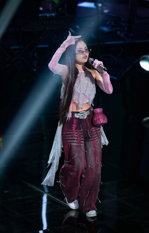 Phương Mỹ Chi - Ảnh 2.