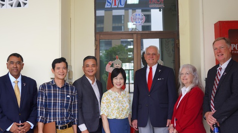 Du học tại chỗ ngành công nghệ thông tin của Troy tại STU - Ảnh 1.