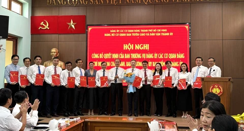 Ông Dương Anh Đức giữ chức Bí thư Đảng ủy cơ quan Ban Tuyên giáo và Dân vận Thành ủy TP.HCM - Ảnh 1.