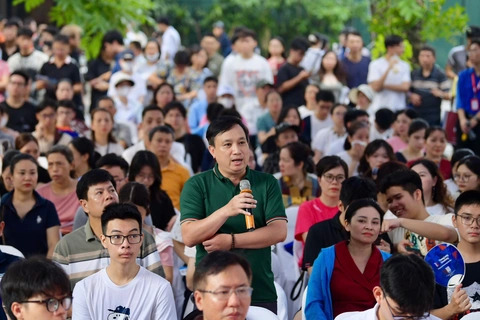 Đủ điểm sàn vào trường nhưng không đủ đậu ngành yêu thích, làm sao? - Ảnh 1. xét tuyển - Ảnh 1.
