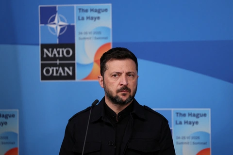 Ukraine có động thái hiếm hoi, triệu tập nhà ngoại giao Mỹ vì bị 'ngắt' viện trợ vũ khí - Ảnh 1.
