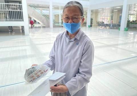 phát thuốc - Ảnh 2.