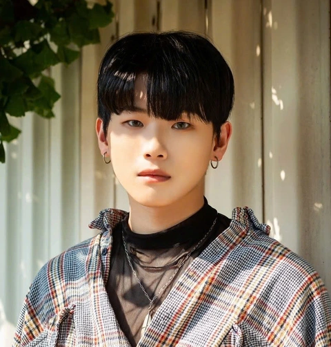 Shim Jae Hyun - Ảnh 1.