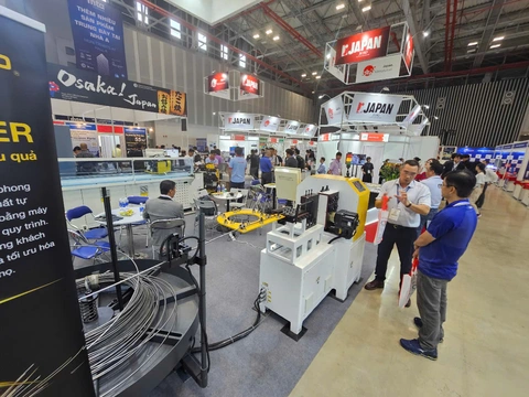 Doanh nghiệp Trung Quốc áp đảo tại triển lãm ngành cơ khí- Ảnh 1.