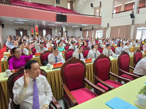 Hai ủy viên Ban Thường vụ Tỉnh ủy Vĩnh Long làm giám đốc sở - Ảnh 1.