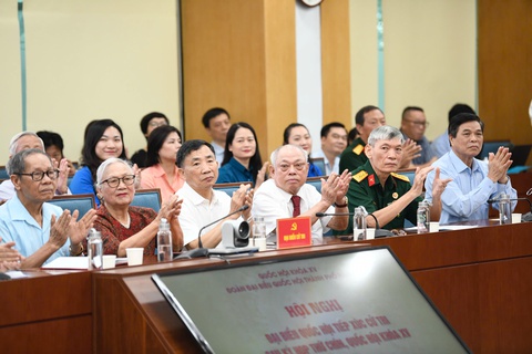 Tổng Bí thư Tô Lâm về hàng giả và sức khỏe người dân - Ảnh 4.
