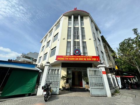 Từ 1-7, người dân liên hệ 19 phòng thi hành án dân sự ở TP.HCM thế nào? - Ảnh 1.