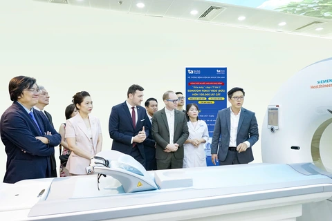 Bệnh viện Tâm Anh TP.HCM vận hành máy CT hiện đại phát hiện tổn thương chỉ vài milimet - Ảnh 5.