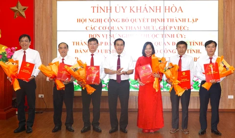 Khánh Hòa - Ảnh 2.