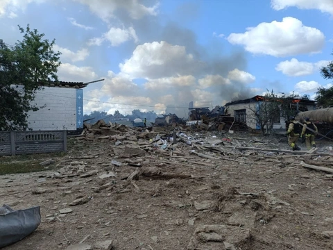 Ukraine - Ảnh 1.