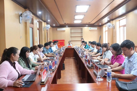 Xã ở Quảng Ngãi từ chối nhận hoa mừng đại hội, chỉ nhận chi phí hỗ trợ người Xơ Đăng - Ảnh 1.