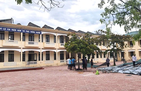 tốc mái - Ảnh 2.