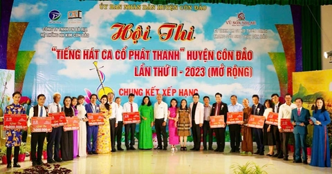 Nghệ sĩ Phượng Loan, Lê Tứ làm giám khảo ‘Tiếng hát ca cổ phát thanh’ đặc khu Côn Đảo - Ảnh 1. Tiếng hát ca cổ phát thanh - Ảnh 1.