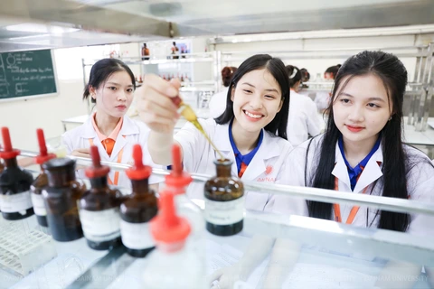 điểm sàn - Ảnh 1.