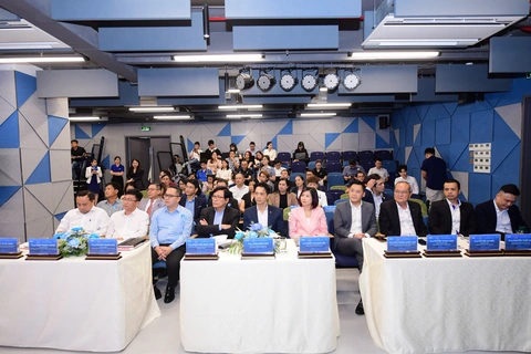 Tuổi Trẻ Startup Award 2025: Cùng AI kiến tạo tương lai bắt đầu nhận hồ sơ từ hôm nay - Ảnh 2. Tuổi Trẻ Startup Award 2025 - Ảnh 2.