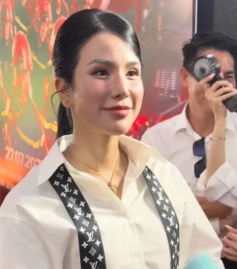 Nữ diễn viên ly hôn 'ông trùm xe máy', từ chối luôn nhà 30 tỉ và 3 tỉ tiền mặt - Ảnh 1.