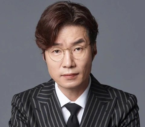 Diễn viên Song Young Kyu bị truy tố vì lái xe khi say rượu - Ảnh 1. Song Young Kyu - Ảnh 1.
