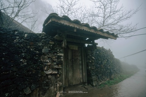 Làng địa ngục - Ảnh 1. 'Làng địa ngục' Sảo Há của Andy Trung - Ảnh 1.