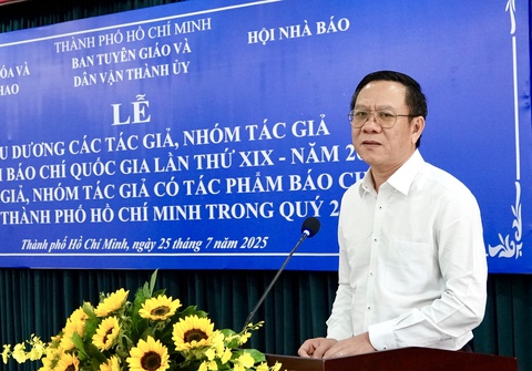 báo Tuổi Trẻ - Ảnh 2.