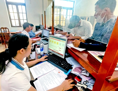 Quảng Trị đề xuất đặc cách tiếp nhận các trí thức trẻ vào công chức cấp xã - Ảnh 1.
