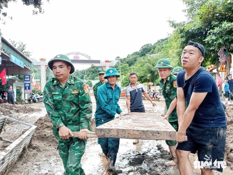 vùng lũ - Ảnh 14.