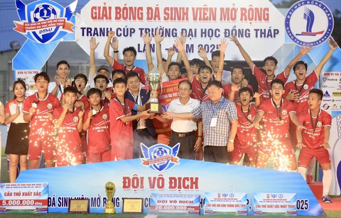 Trường đại học Sư phạm TDTT TP.HCM vô địch nghẹt thở - Ảnh 2.