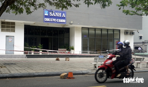 Sở Xây dựng TP.HCM kiểm tra chung cư 36 tầng nứt hở ở tầng 16 tại phường Tam Thắng - Ảnh 3.