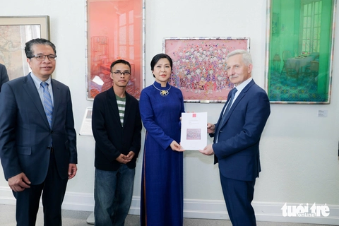 Phu nhân Ngô Phương Ly khánh thành Trung tâm Văn hóa Nga - Việt tại Saint Petersburg - Ảnh 8.