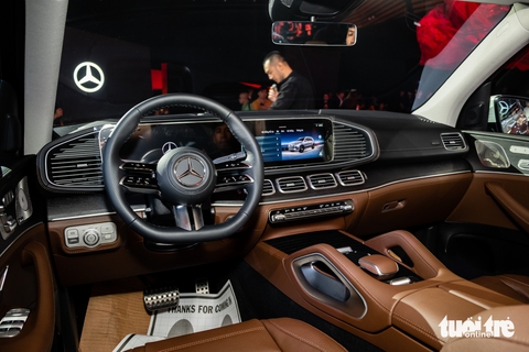Mercedes-Benz GLS 2025 ra mắt Việt Nam: Bản 450 giá 5,689 tỉ, bản Maybach hơn 12,3 tỉ, bổ sung ADAS - Ảnh 8.