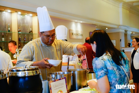 Nếm thử món ngon Malaysia cùng đầu bếp bản địa - Ảnh 1. Malaysia - Ảnh 1.