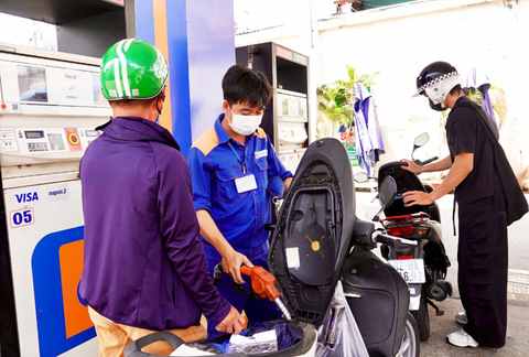Người dùng vẫn e dè với xăng E10 - Ảnh 2. xăng e10 - Ảnh 2.