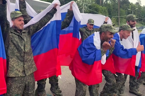 Nga, Ukraine trao trả tù binh, Kiev thả 2 công dân vùng Kursk - Ảnh 1. Ukraine - Ảnh 1.