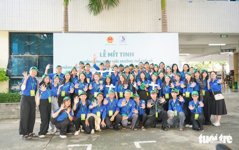 1,8 triệu tấn rác nhựa mỗi năm, hãy bắt đầu thay đổi từ trường học - Ảnh 2.