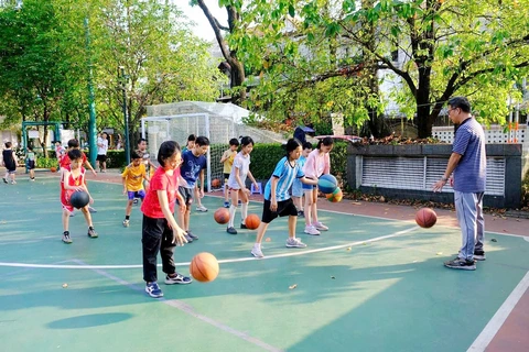 Giúp con Giúp con 'cai' điện thoại - Ảnh 1.