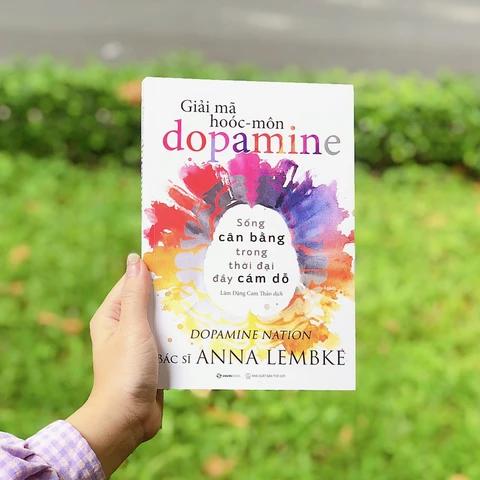 Giải mã hoóc môn Dopamine, liều thuốc cho những con nghiện 'ma túy kỹ thuật số' - Ảnh 1. Giải mã hoóc môn dopamine, liều thuốc cho những con nghiện 'ma túy kỹ thuật số' - Ảnh 1.