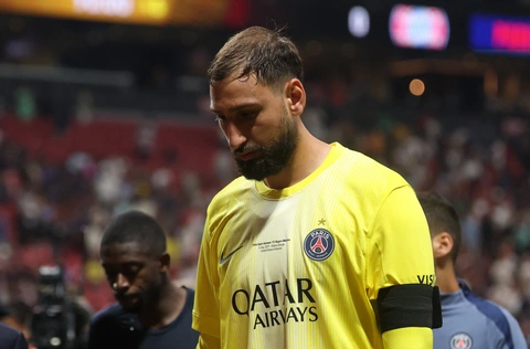 Neuer chỉ trích gay gắt thủ thành Donnarumma - Ảnh 1.